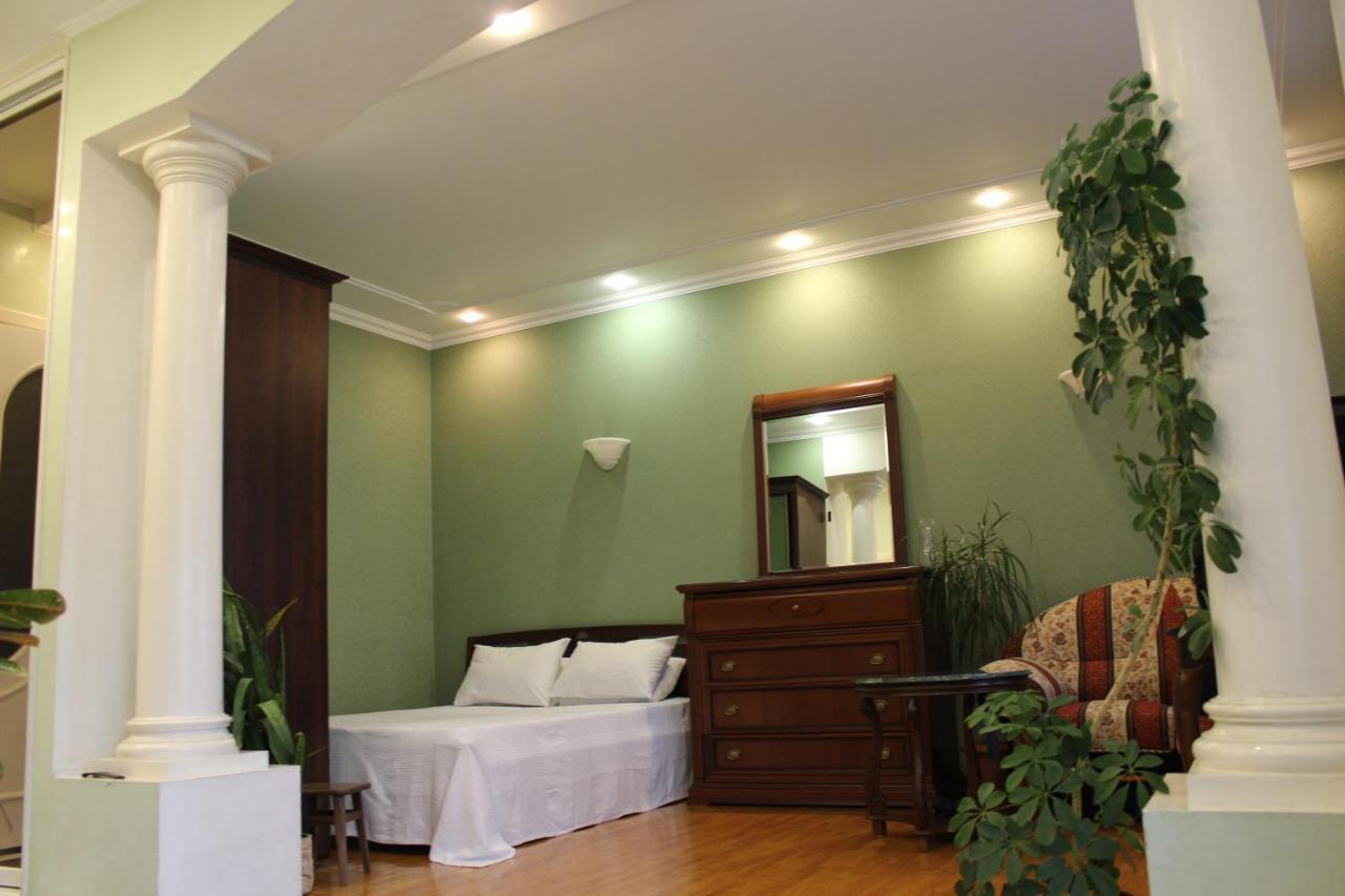 Центр Печерск Метро Зверинецкая, Печерская Apartment Kiev Ngoại thất bức ảnh